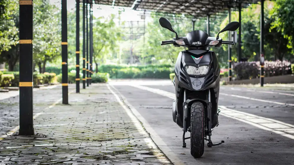 Aprilia Storm 125 thumbnail 2