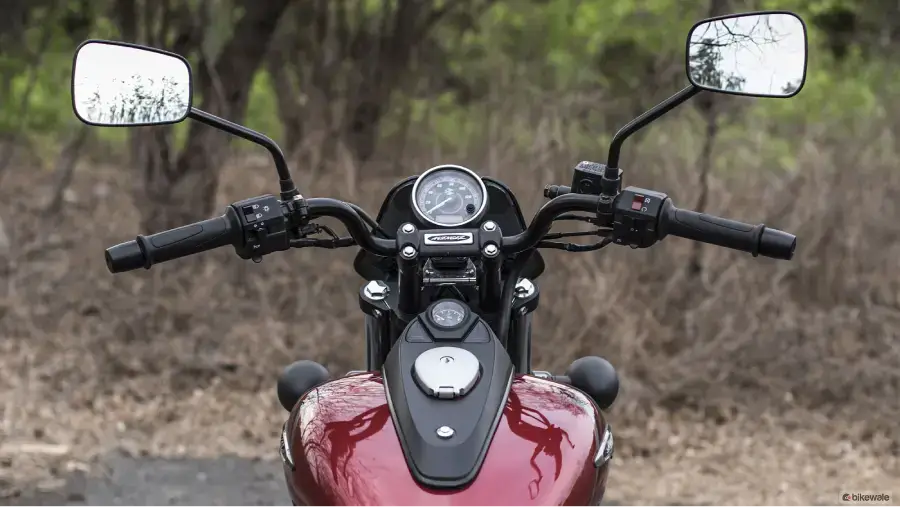 Bajaj Avenger Street 160 thumbnail 2