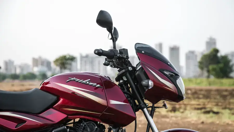 Bajaj Pulsar 150 thumbnail 2
