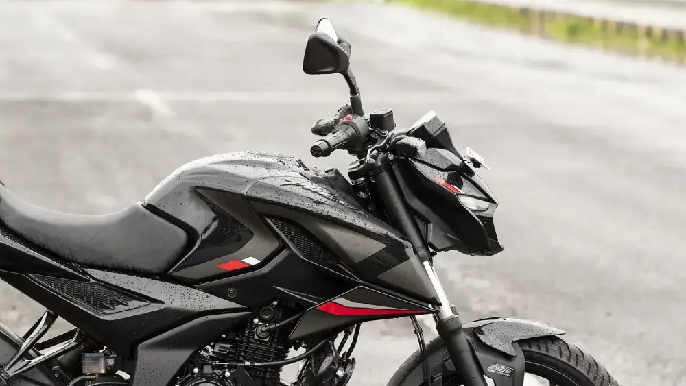 Bajaj Pulsar N160 - Photo 1