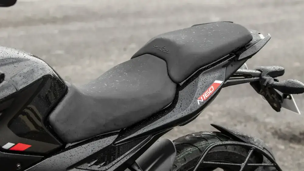 Bajaj Pulsar N160 thumbnail 3