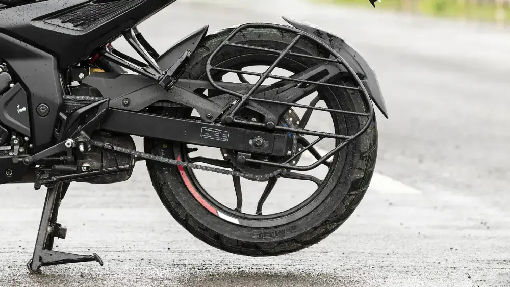 Bajaj Pulsar N160 thumbnail 4