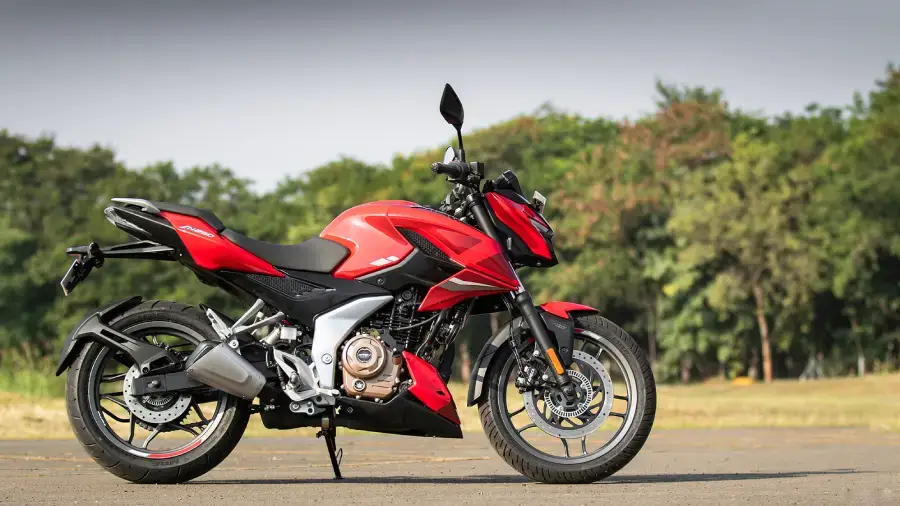 Bajaj Pulsar N250 - Photo 1