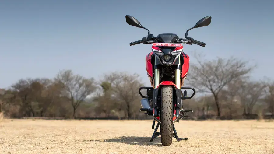 Bajaj Pulsar N250 thumbnail 2