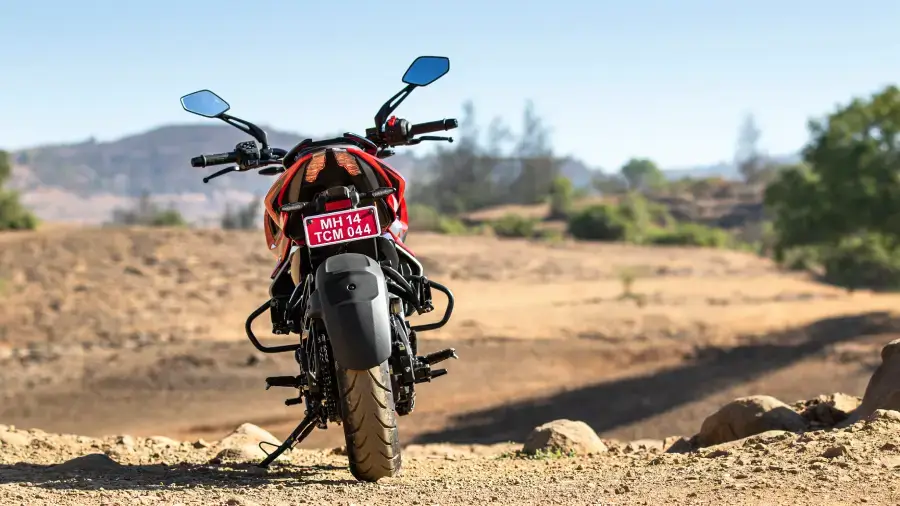 Bajaj Pulsar NS400Z - Photo 1