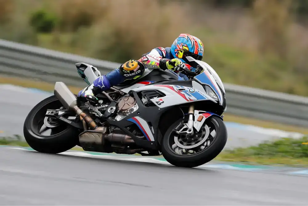 BMW S1000RR thumbnail 4