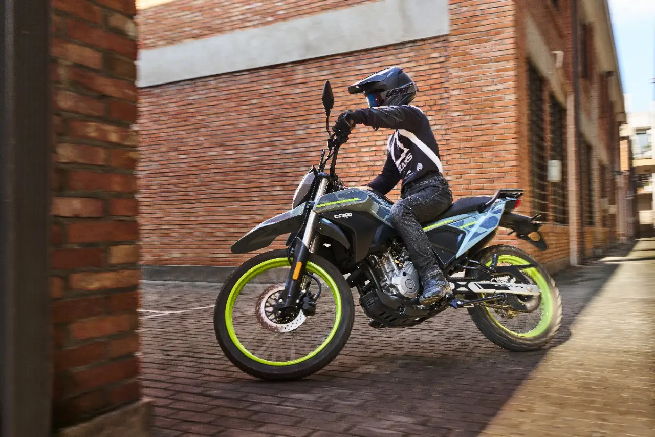 CFMoto 250 Dual thumbnail 3