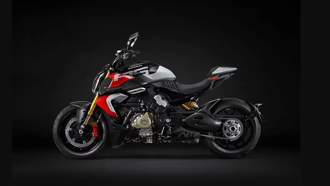 Ducati Diavel V4 - Photo 1