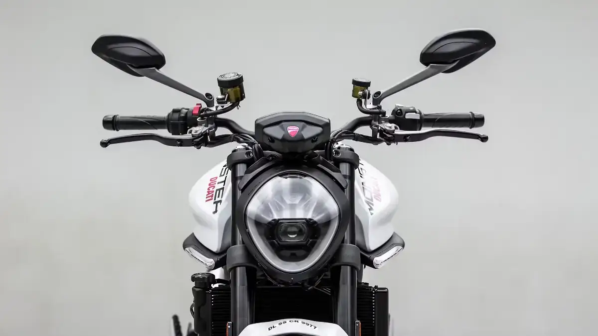 Ducati Monster thumbnail 4