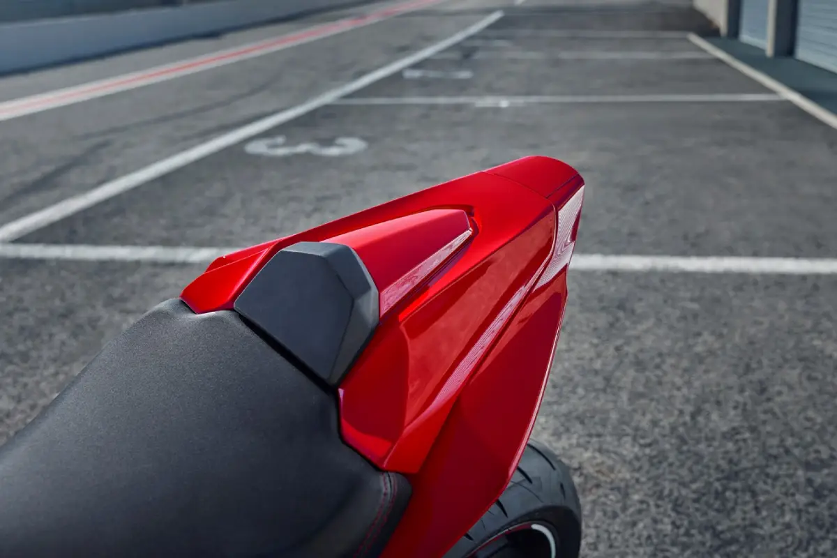 Honda CBR650R - Photo 1