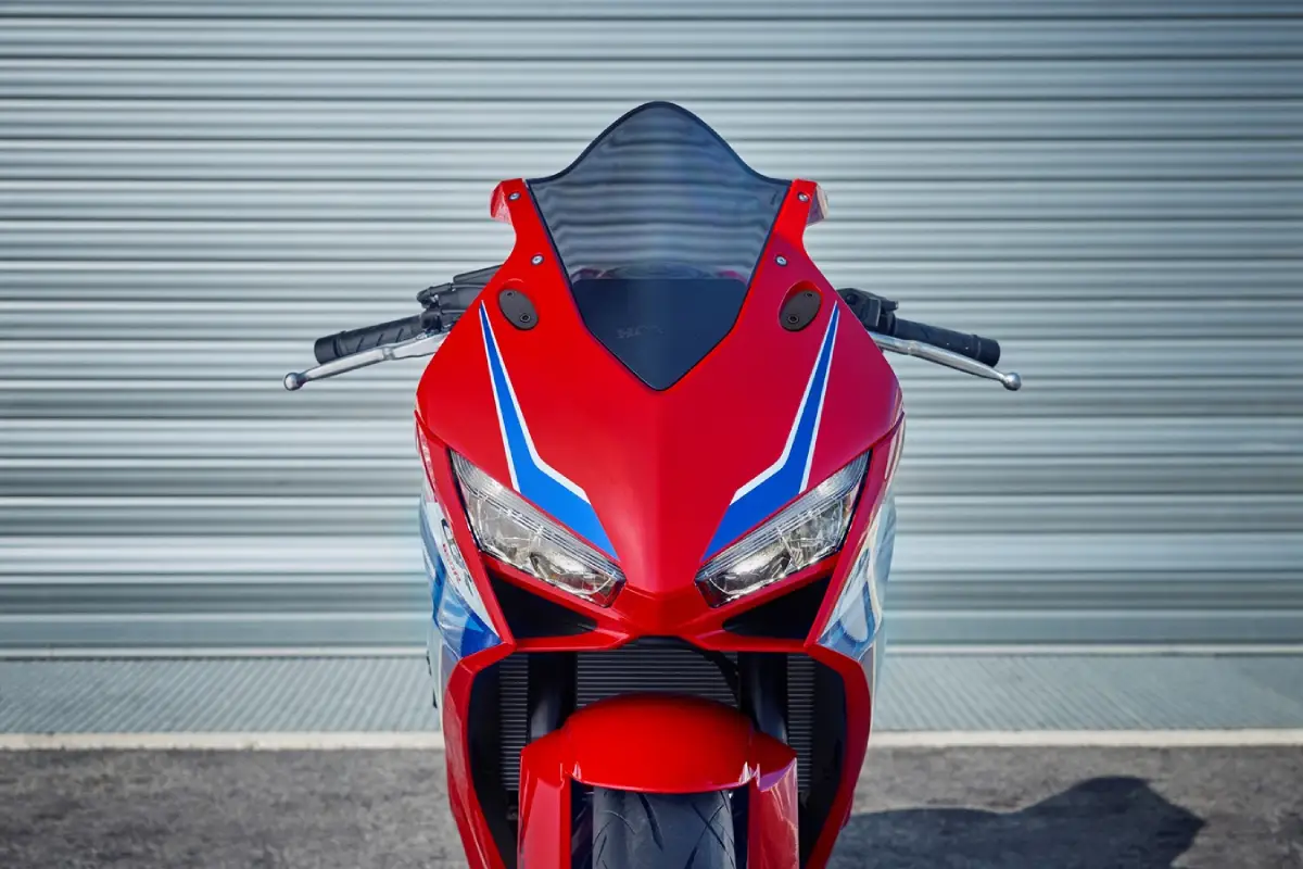 Honda CBR650R thumbnail 4