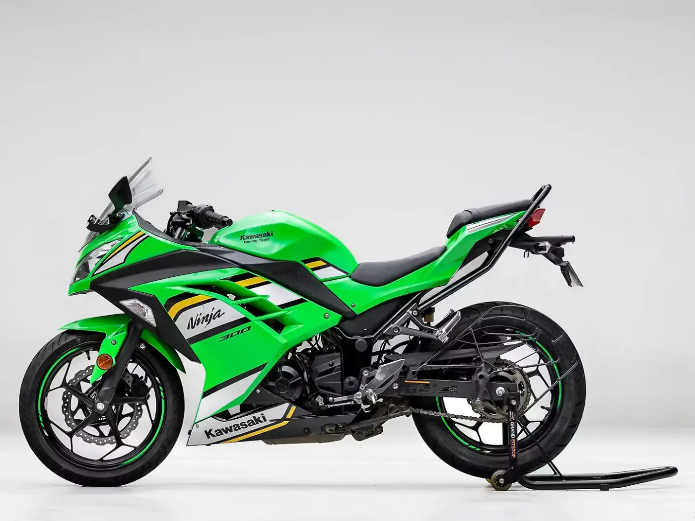 Kawasaki Ninja 300 thumbnail 5
