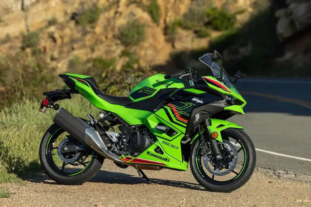 Kawasaki Ninja 500 - Photo 1