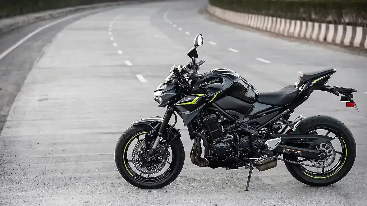 Kawasaki Z900 thumbnail 2