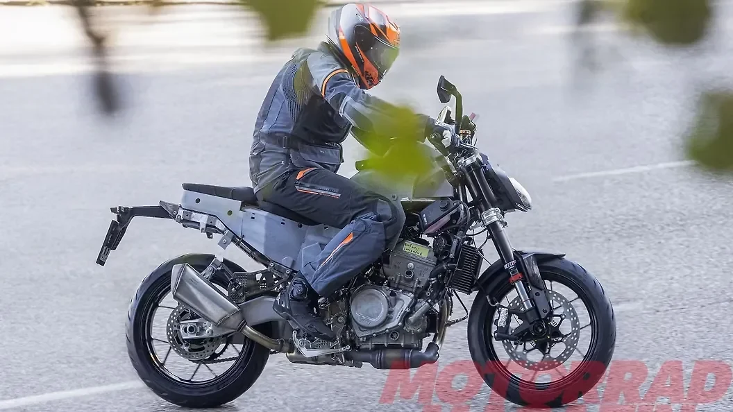 KTM Duke 790 - Photo 1