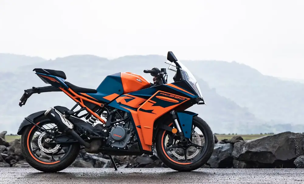 KTM RC 390 thumbnail 4