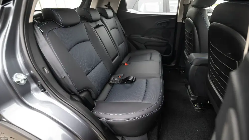 Mahindra XUV400 thumbnail 5