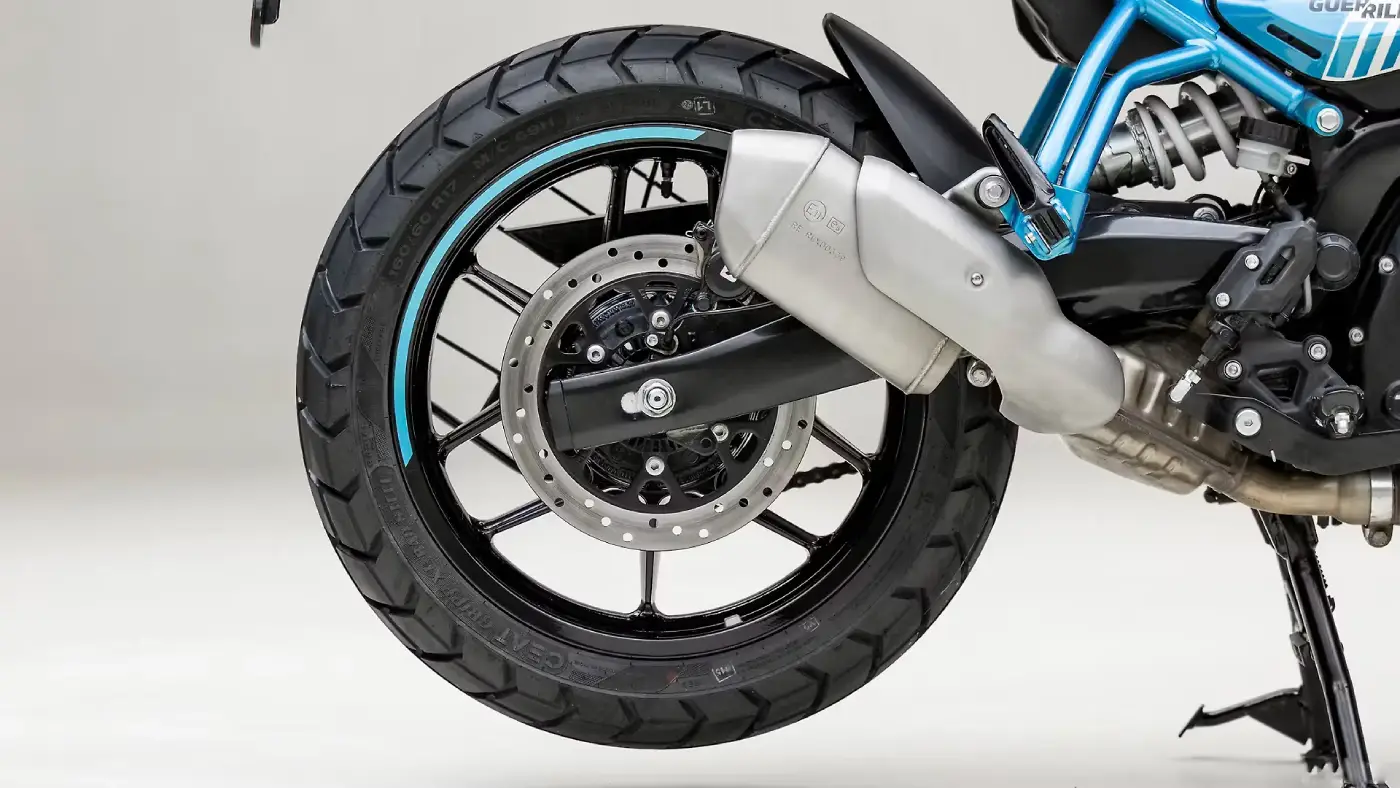Royal Enfield Guerrilla 450 thumbnail 2