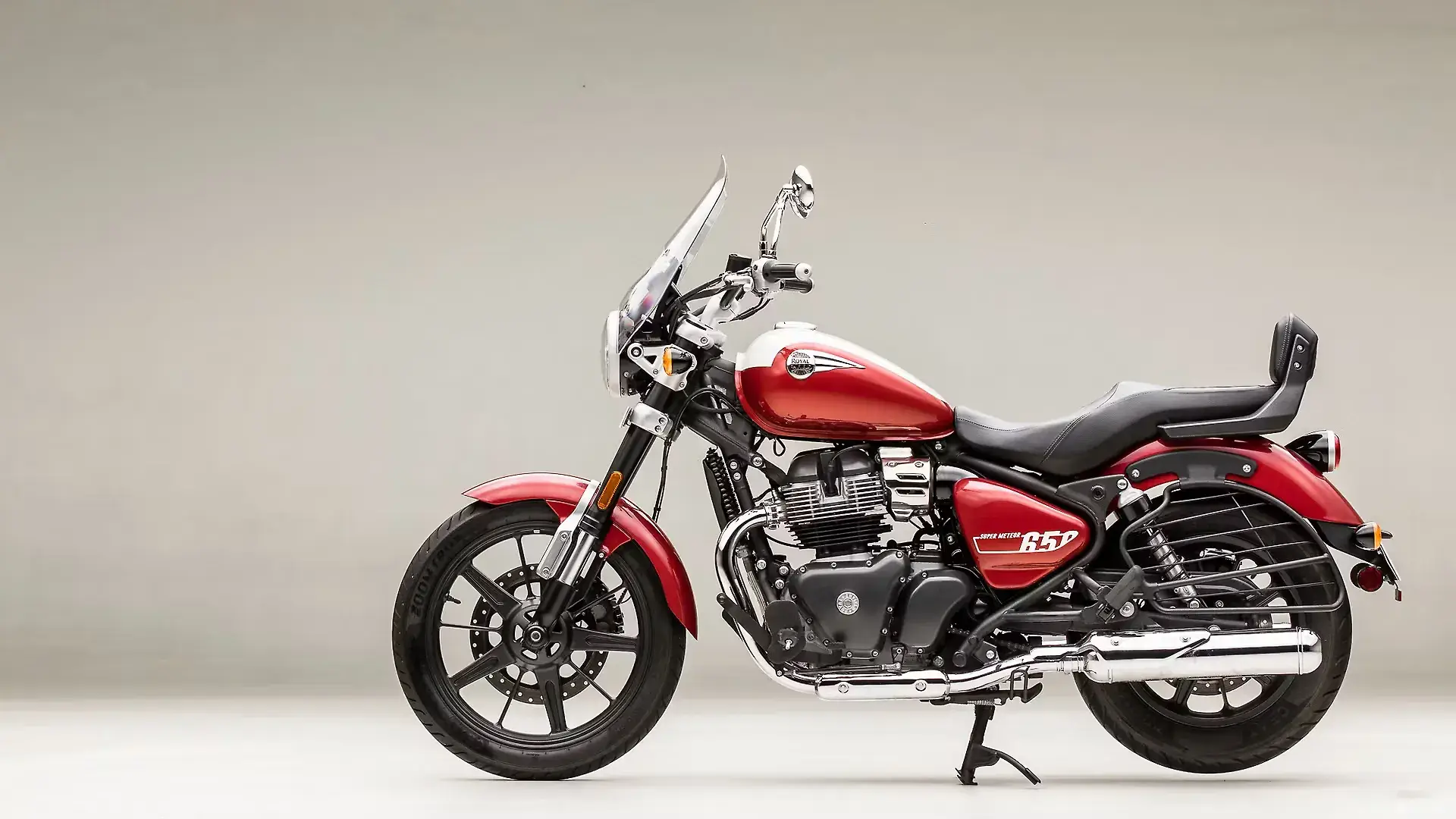 Royal Enfield Super Meteor 650 thumbnail 4