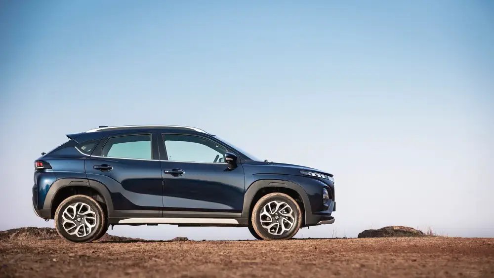 Suzuki Fronx Delta 1.2L MT thumbnail 2