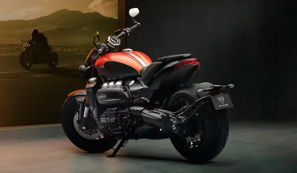 Triumph Rocket 3 thumbnail 2