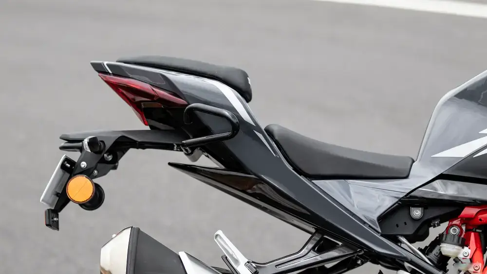 TVS Apache RR 310 - Photo 1