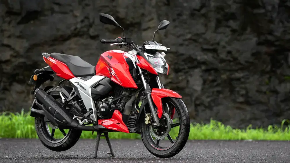 TVS Apache RTR 160 4V - Photo 1
