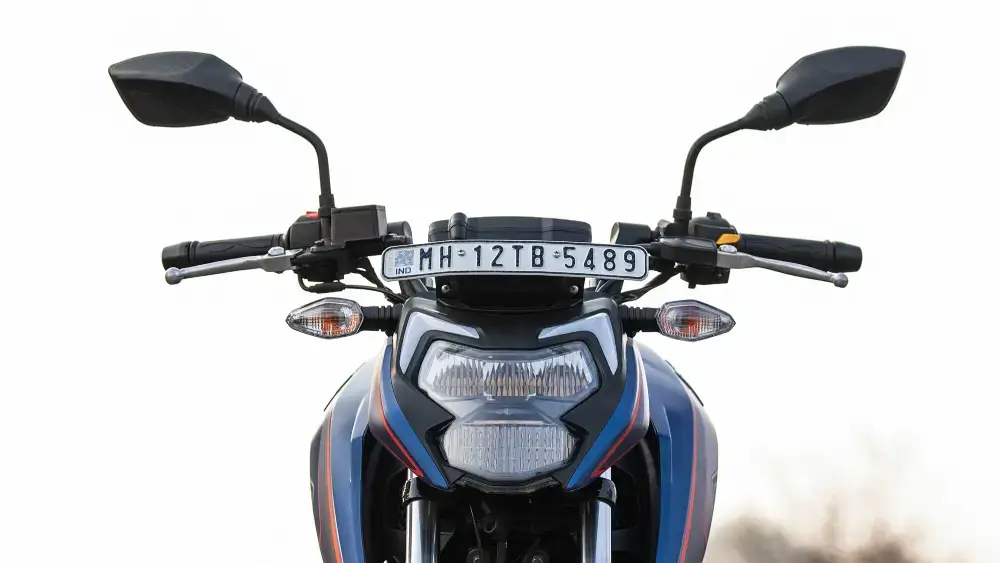 TVS Apache RTR 200 4V thumbnail 3