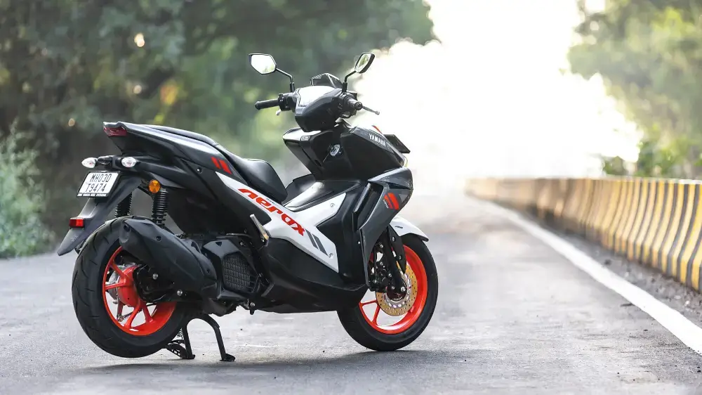 Yamaha Aerox 155 thumbnail 3
