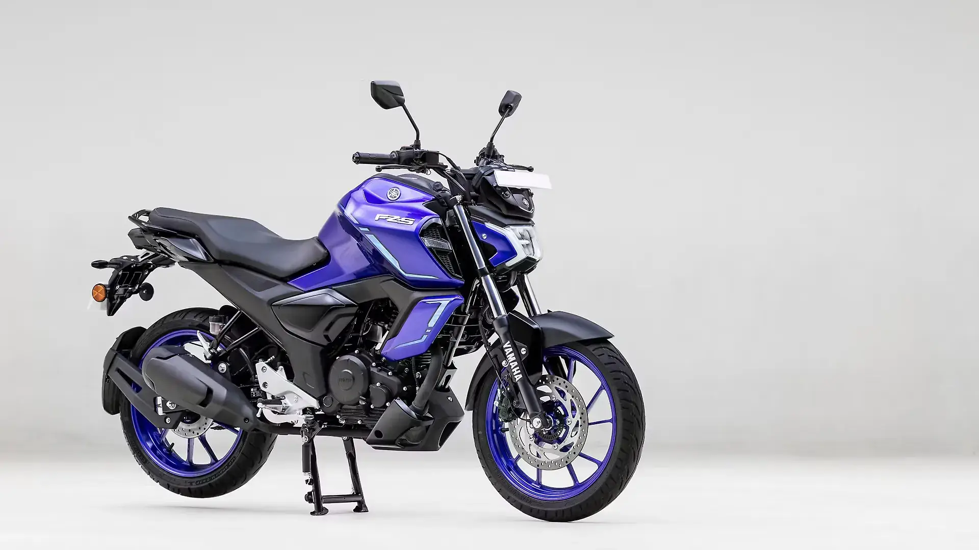 Yamaha FZ S Hybrid thumbnail 4