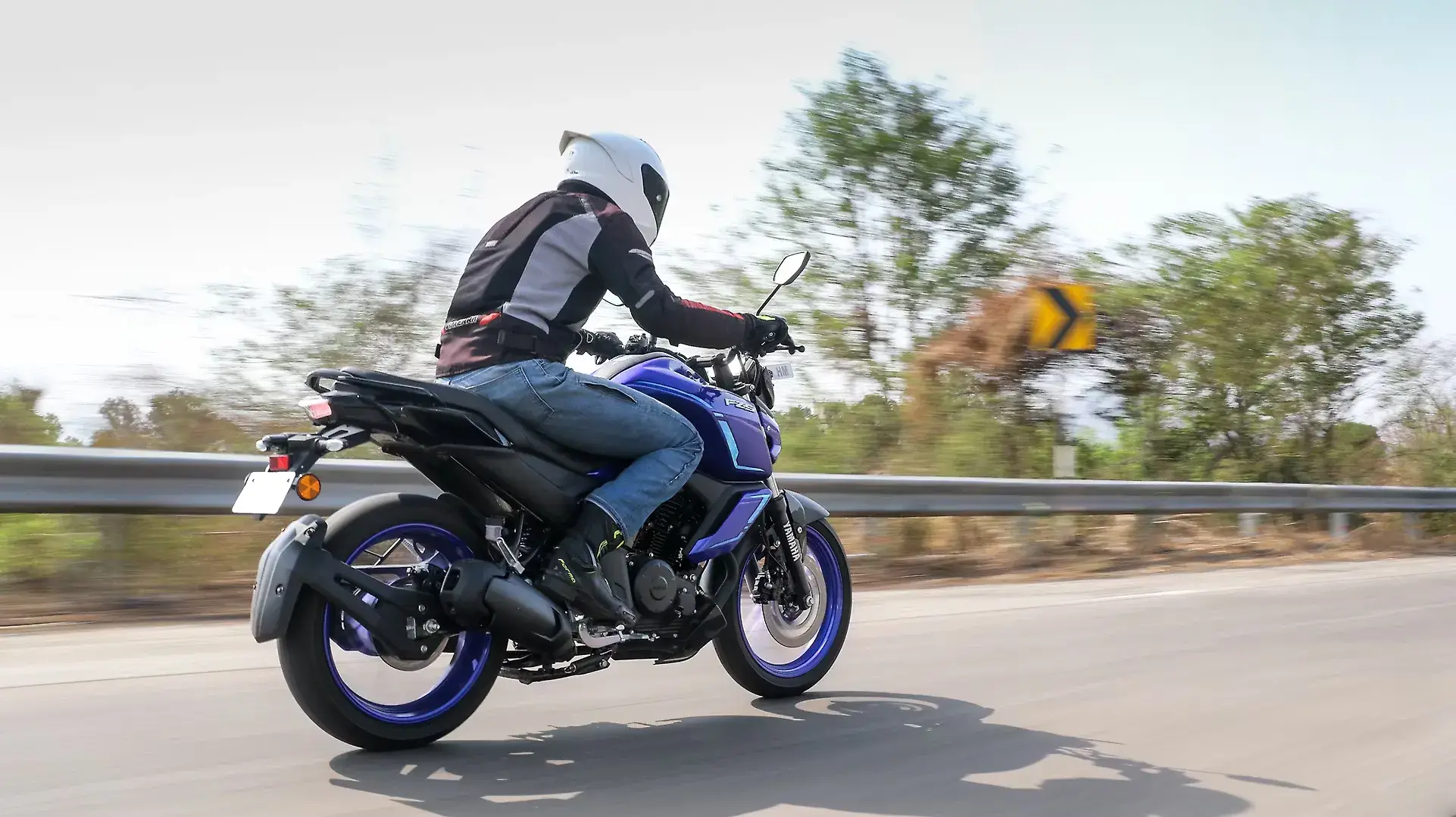 Yamaha FZ S Hybrid thumbnail 5