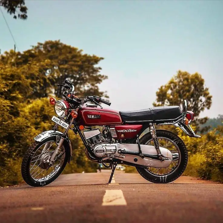 Yamaha RX 100 thumbnail 2
