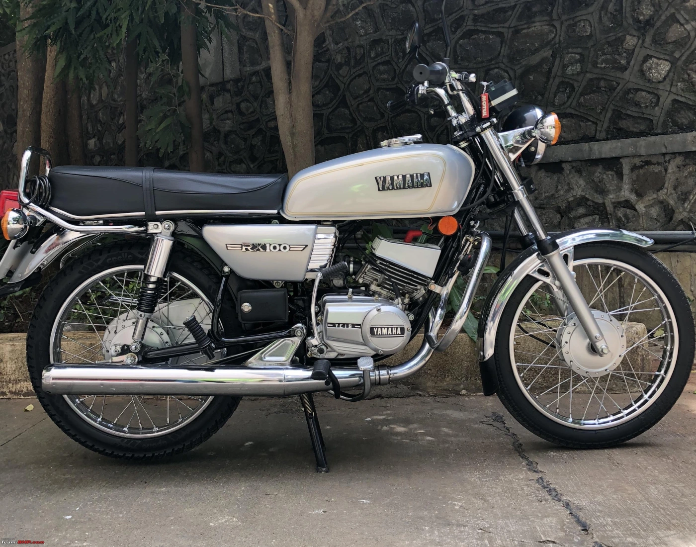 Yamaha RX 100 thumbnail 5