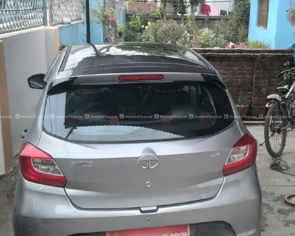 Fresh condition Tata Tiago full option car on sale - Photo 2