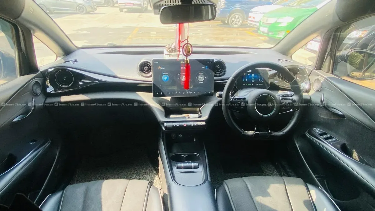 BYD Dolphin 2024