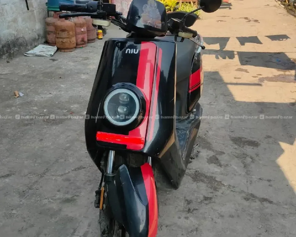 NIU nqi sports -109 lot with new battery! - Photo 3