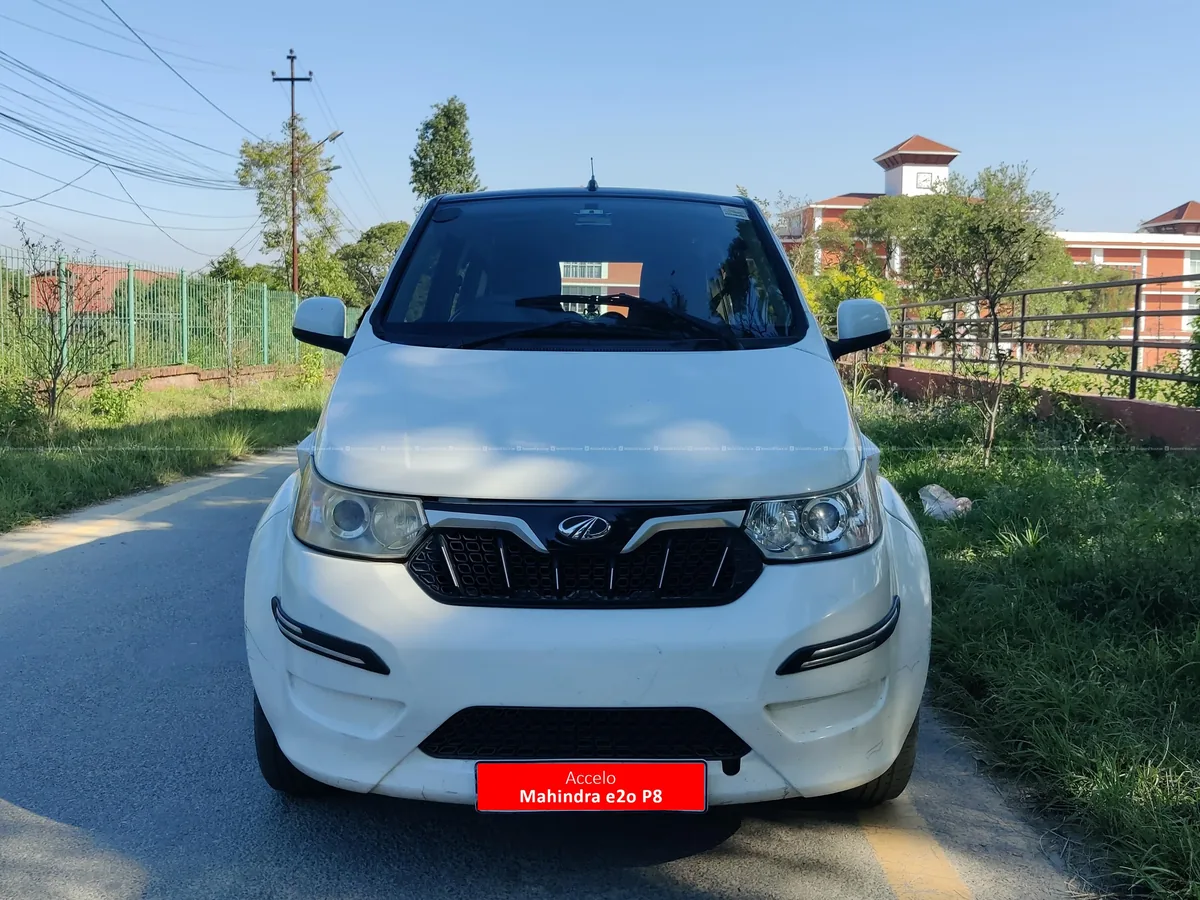 Mahindra e2o Plus P8 Electric Car ⚡ | Single Owner - Photo 2