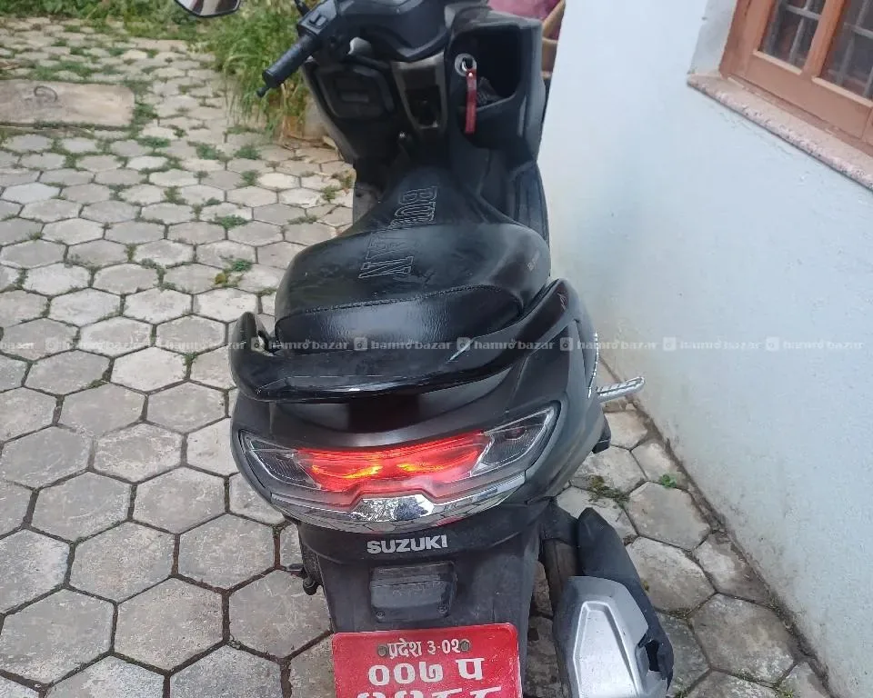 Suzuki-Burgman, urgent sale - Photo 1