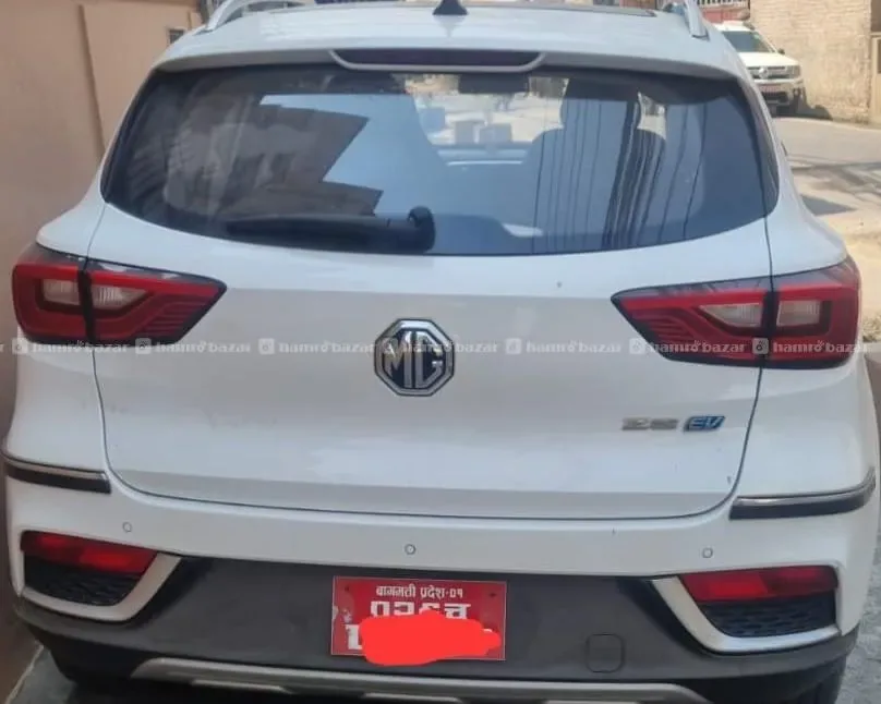 MG zs ev sunroof 2021 single hand sell and exchang - Photo 2