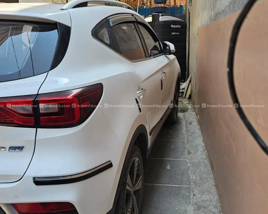 MG zs ev sunroof 2021 single hand sell and exchang - Photo 3