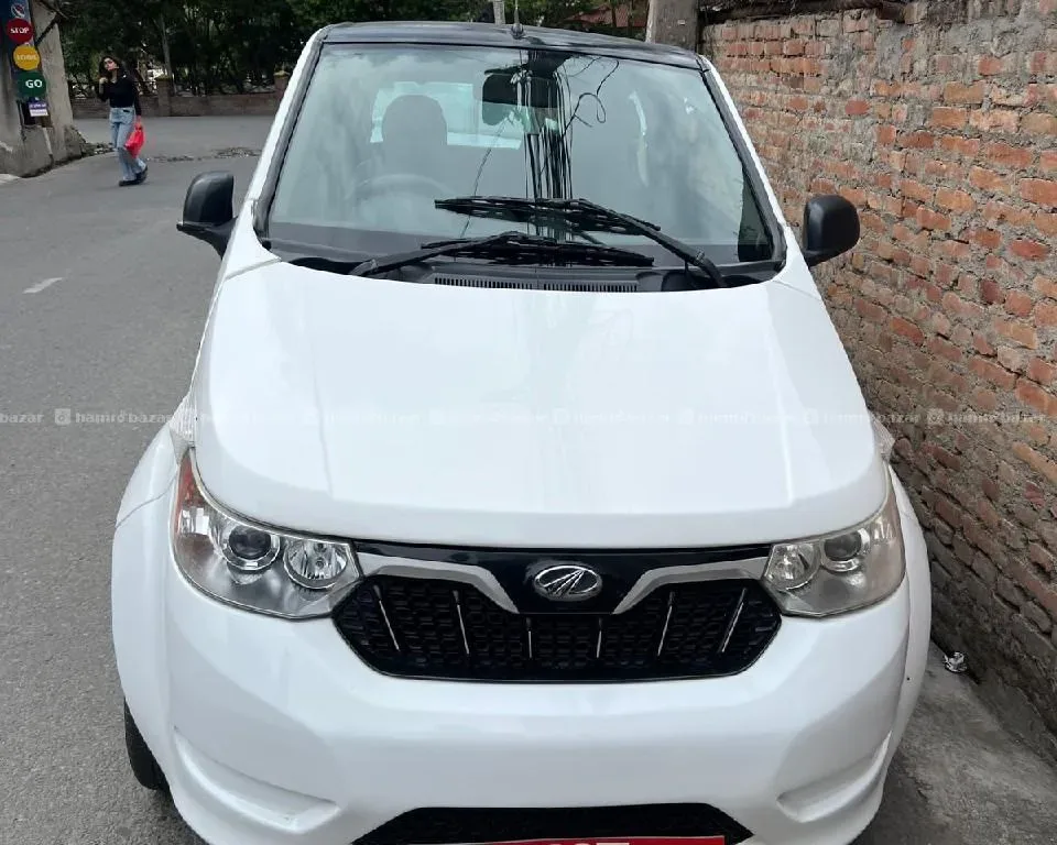 Mahindra e2o Plus P4 Electric Car | Single Owner - Photo 2