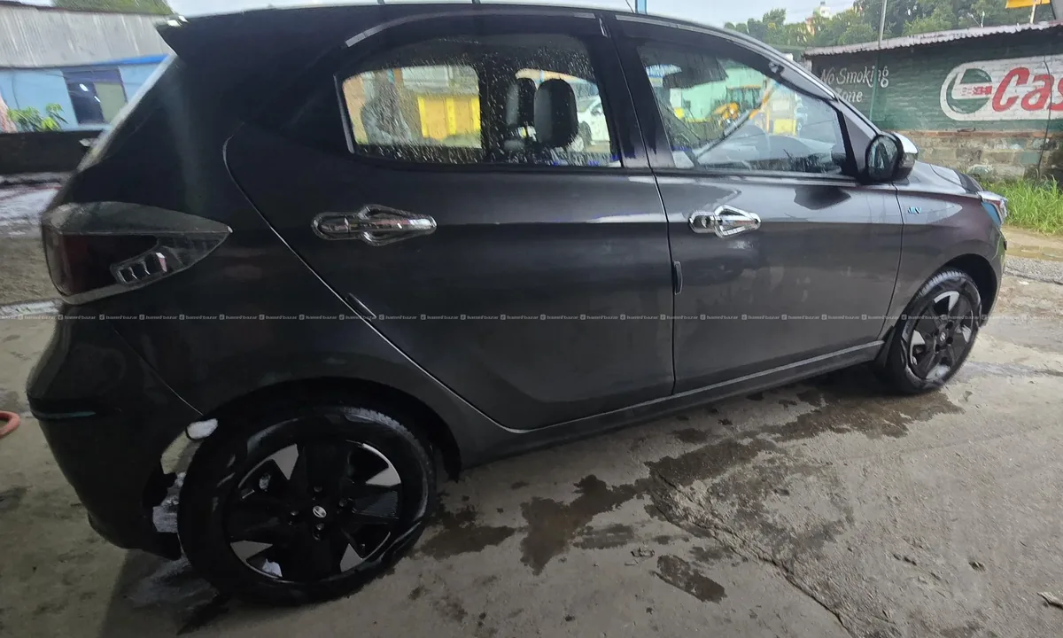 Tata Tiago Ev 2024 only 7000 km Run....Sale Now