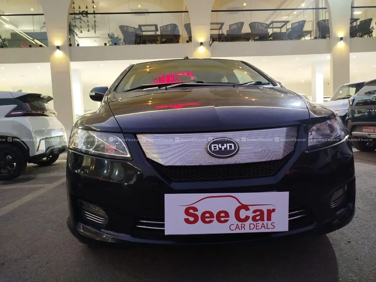 BYD E6 First Gen 2021 Model - Photo 1