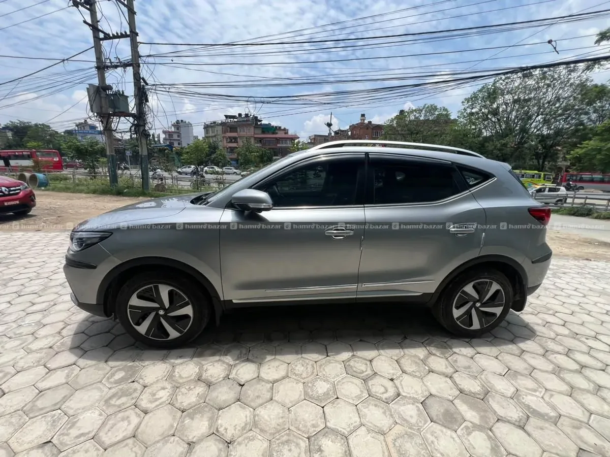 MG ZS EV Facelift 2024 Model on Sell