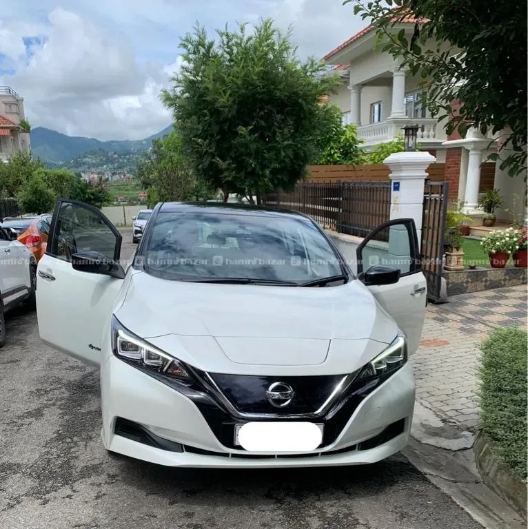 Nissan Leaf 2021 - Photo 1