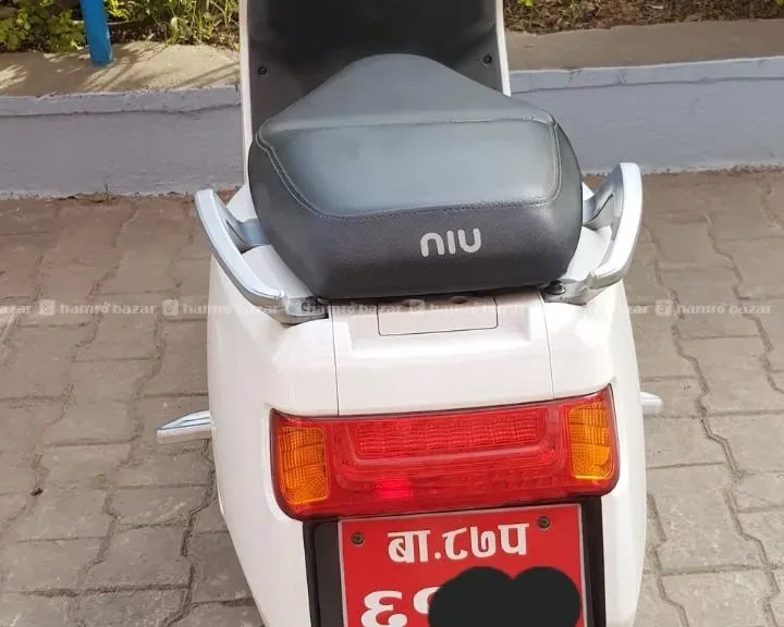 Niu electric scooter - Photo 2