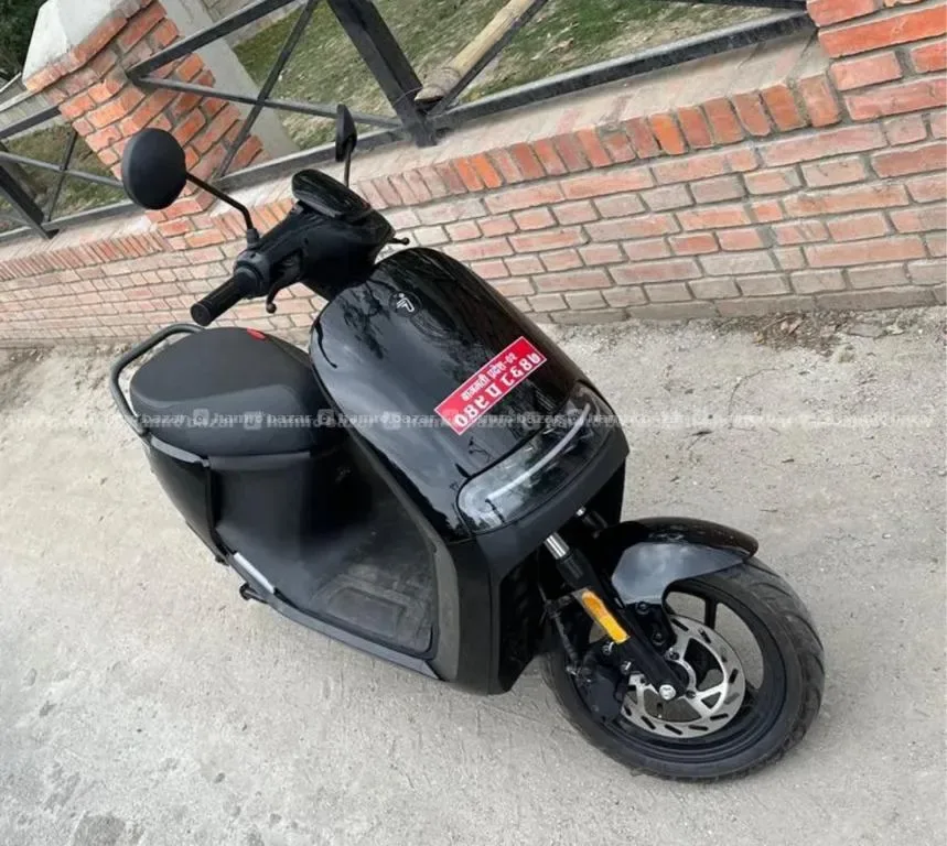 Segway E125 Electric Scooter