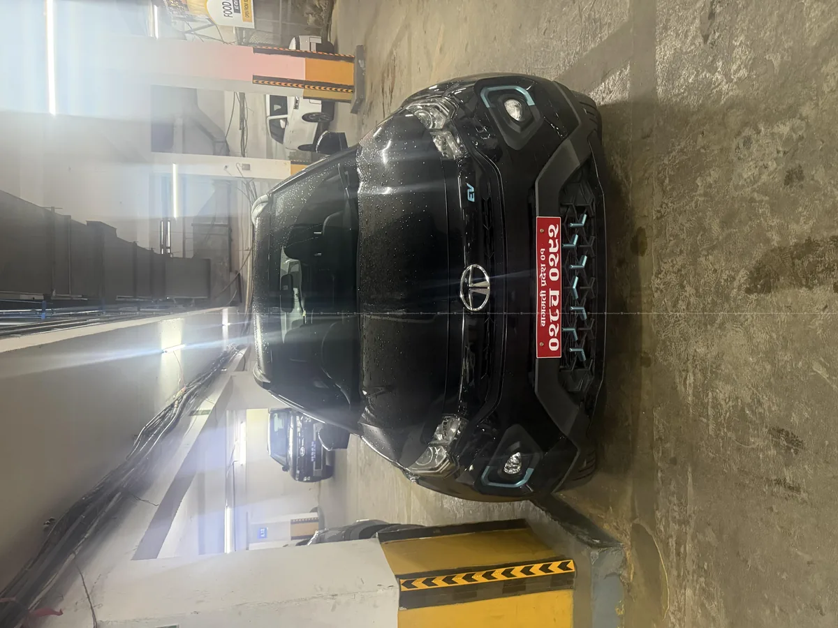 Tata Nexon EV Dark Edition 2022